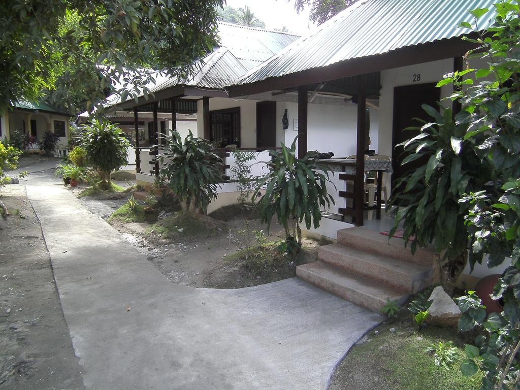 Seashore Beach Resort Puerto Galera Zewnętrze zdjęcie