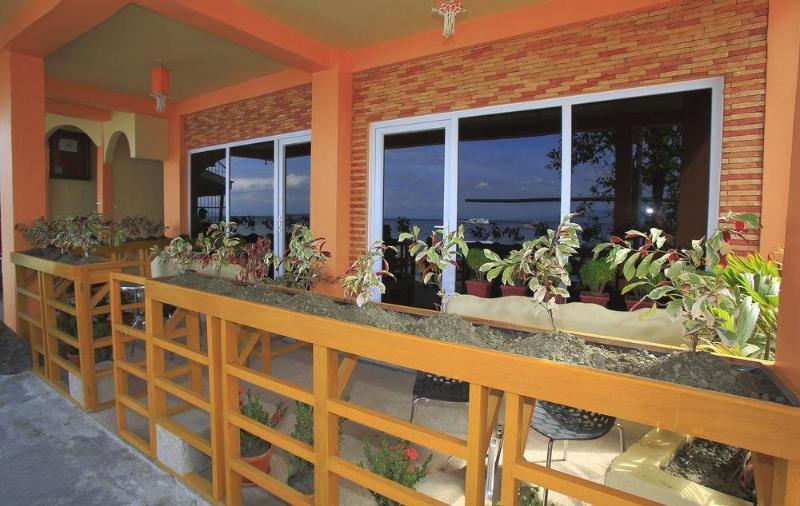 Seashore Beach Resort Puerto Galera Zewnętrze zdjęcie