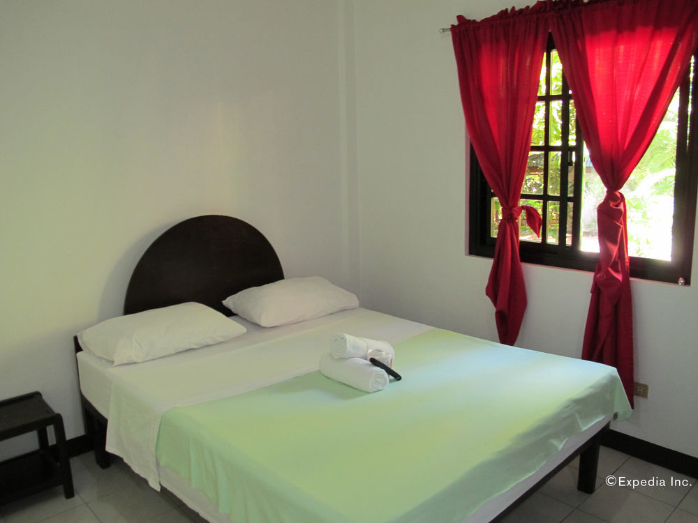 Seashore Beach Resort Puerto Galera Zewnętrze zdjęcie